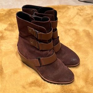 Sorel After Hours brown wedge boot